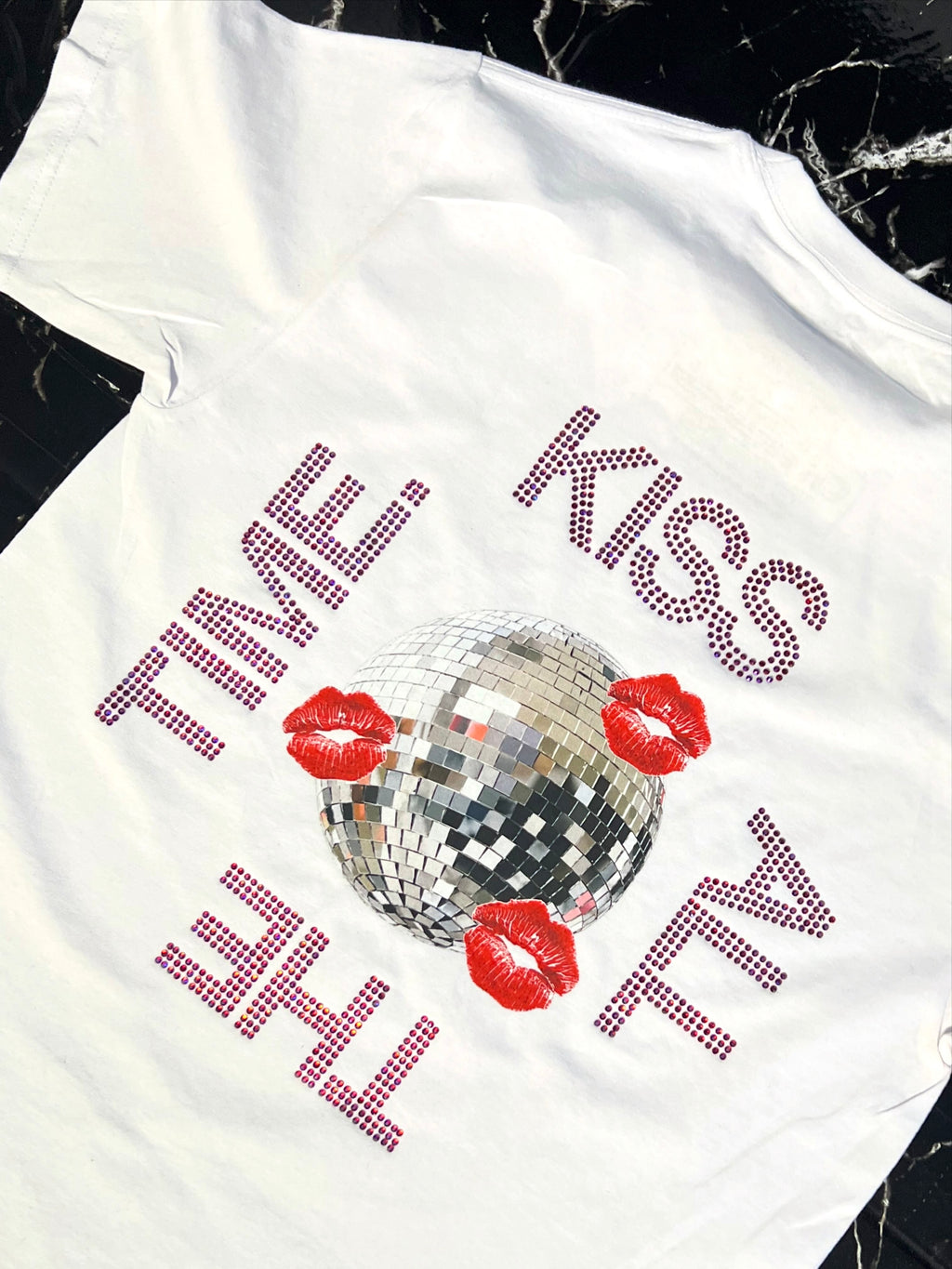 💋 Playera "KISS ALL THE TIME" Pedrería 💋